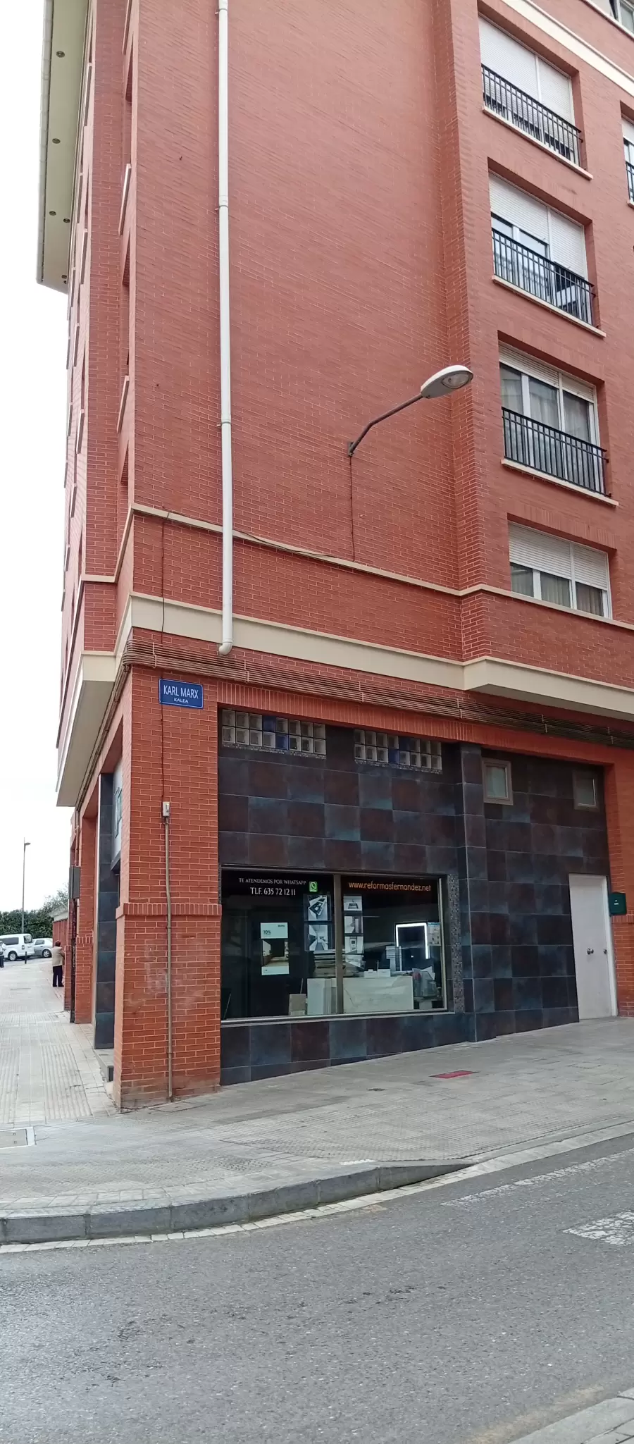 Erandio combina vivienda antigua y bloques recientes, y eso se traduce en instalaciones de épocas muy distinta